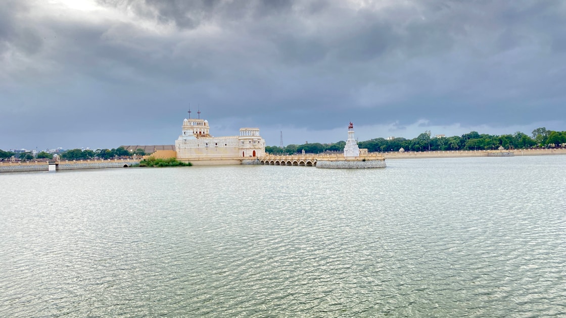 Flygresor och flygbiljetter till Jamnagar