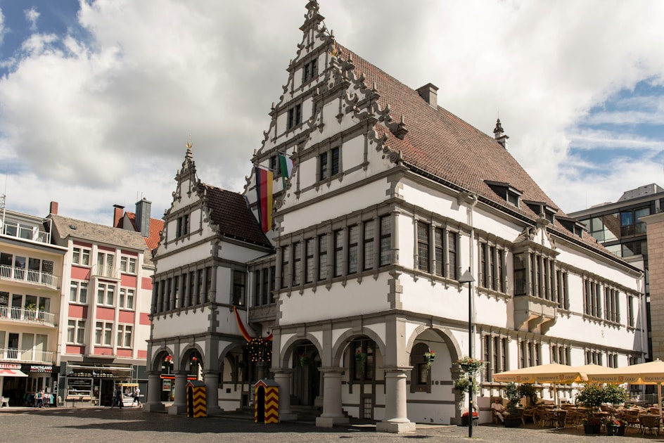 Flygresor och flygbiljetter till Paderborn